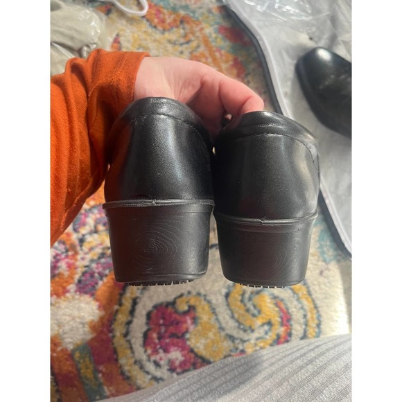 Dr. Scholl’s Work Clogs Size 7W - Picture 2 of 5
